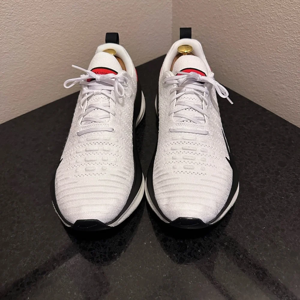 Nike InfinityRN 4 Men's Road Running Shoes (DR2665-100, White/Platinum,Crimson) - Picture 4 of 5